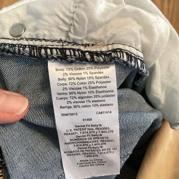 Indigo Blue Cream Straight Leg Maternity Jeans/Capris - Picture 13 of 13